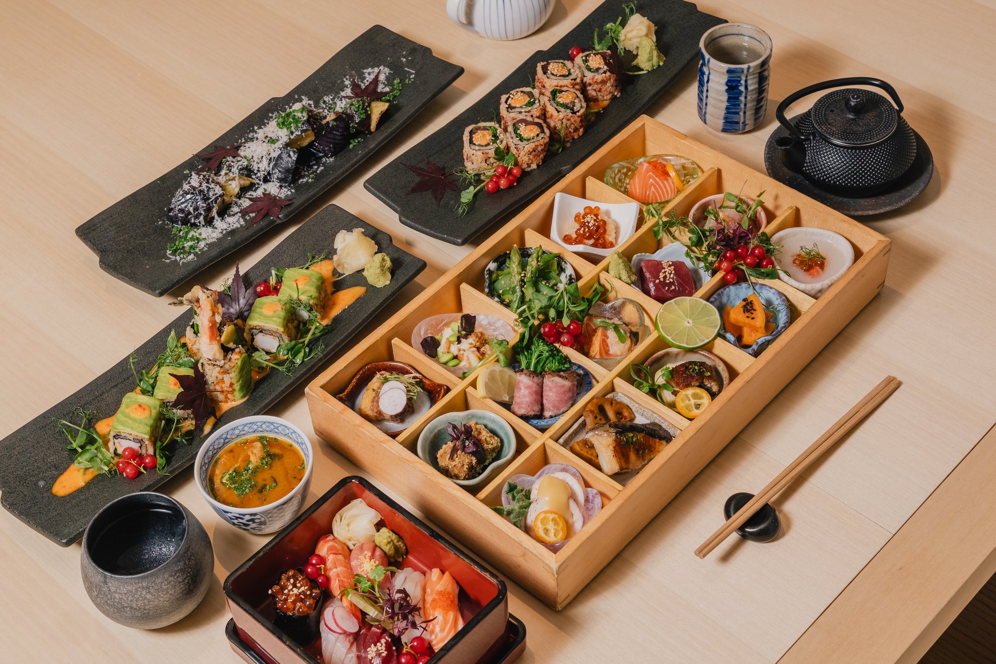 Akira_Hakozen & Nigiri Sushi Jubako_07