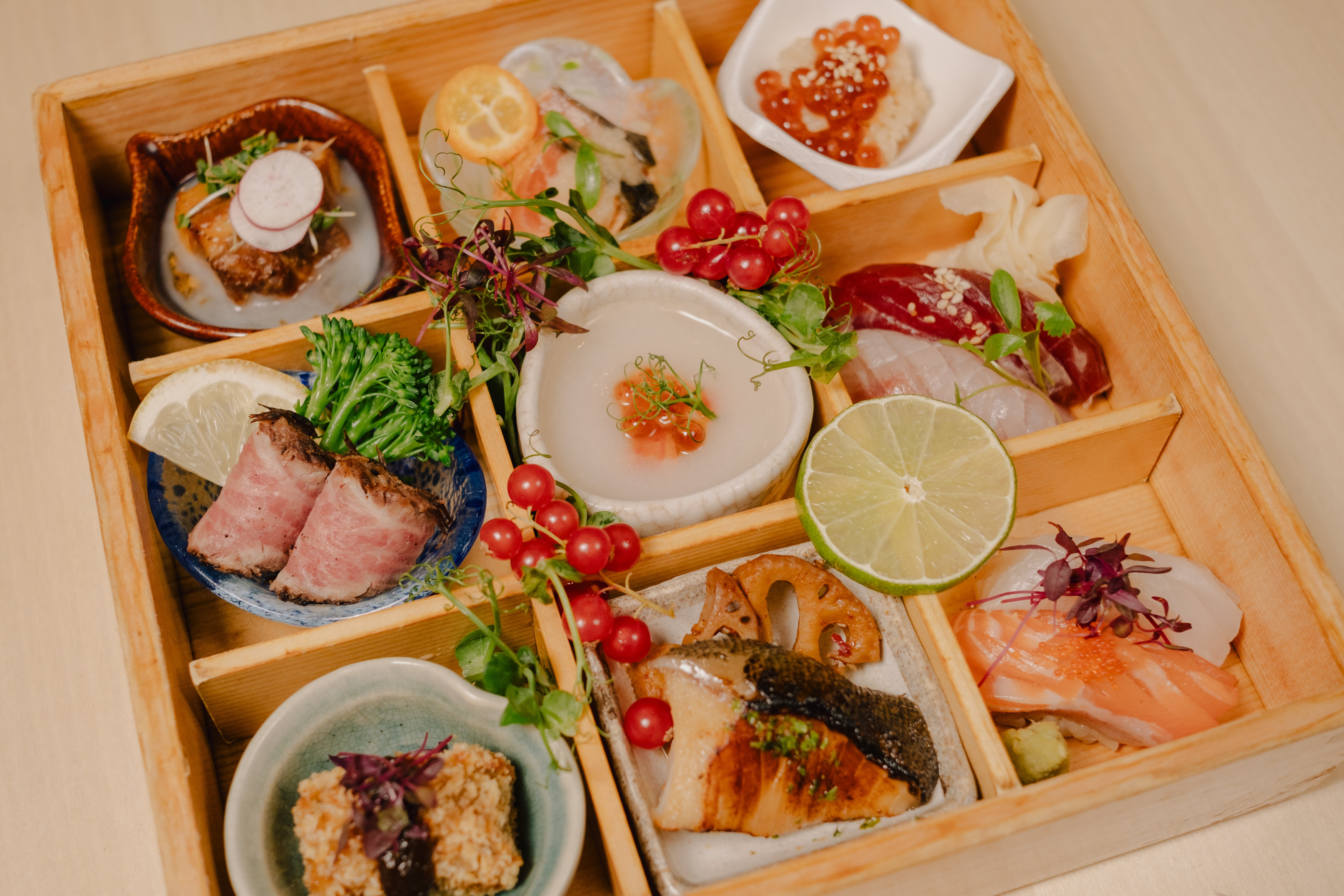 Akira_Hakozen Box Small Lunch_02